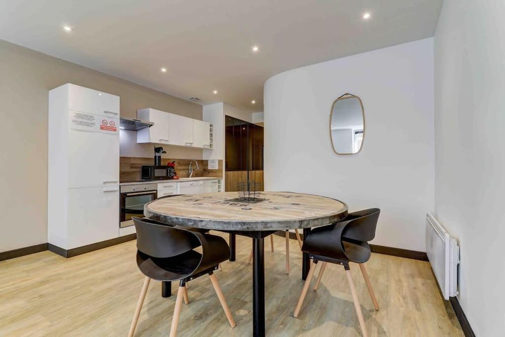 La Manufacture - Topdestination-Bourg - Centre Ville - Classe 3 Etoiles 外观 照片